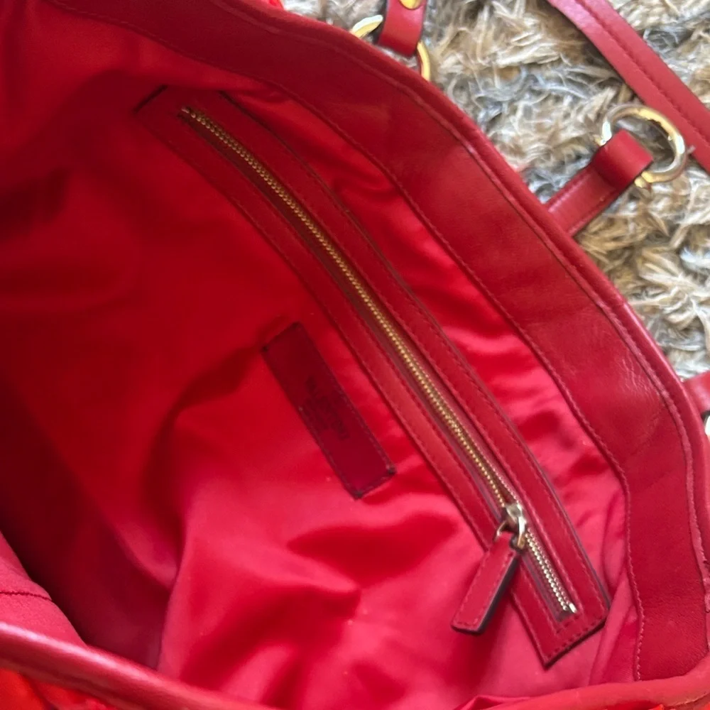 Valentino Red Floral Textured Tote, Gold Hardware - Picture 9 of 14